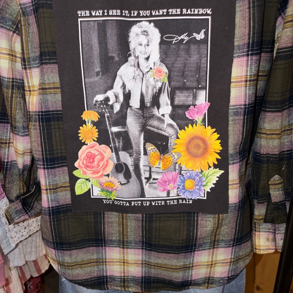 Dolly Button Down Shirt💕